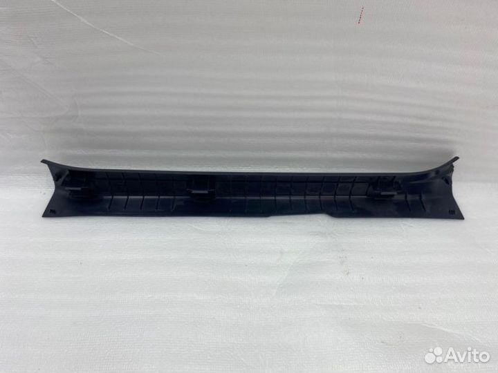 Накладка порога внутренняя передняя левая Toyota