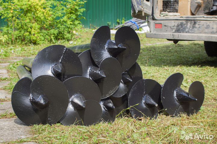 Монтаж винтовых свай и зимой, и летом