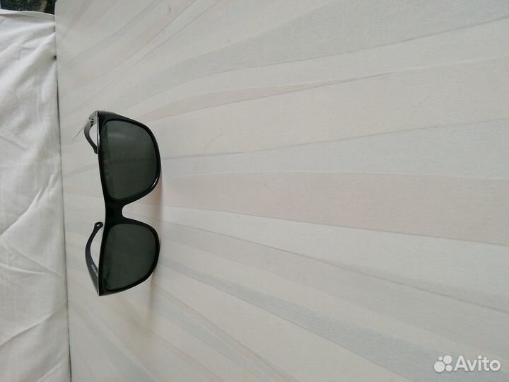 Солнцезащитные очки новые. Мужские