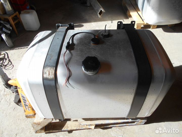 Бак топливный в сборе Mercedes-Benz