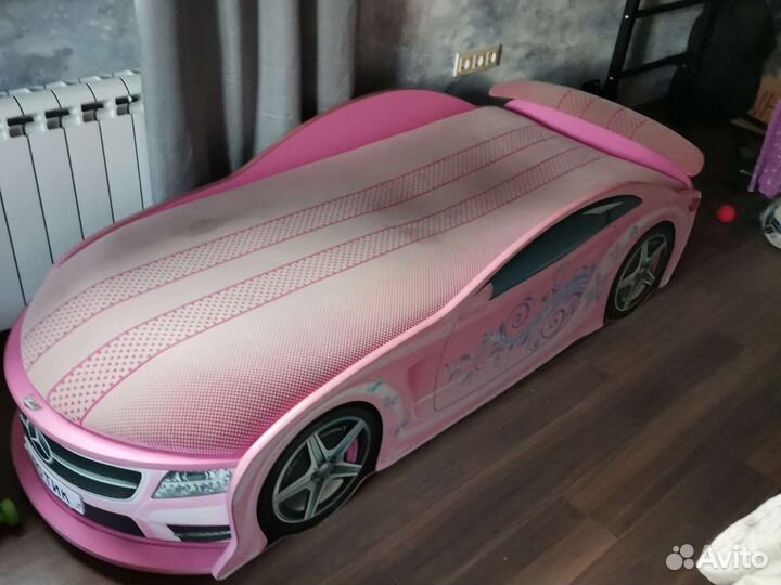 Детская кровать машина для девочки