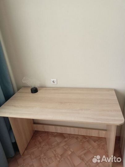 Компьютерный стол, письменный