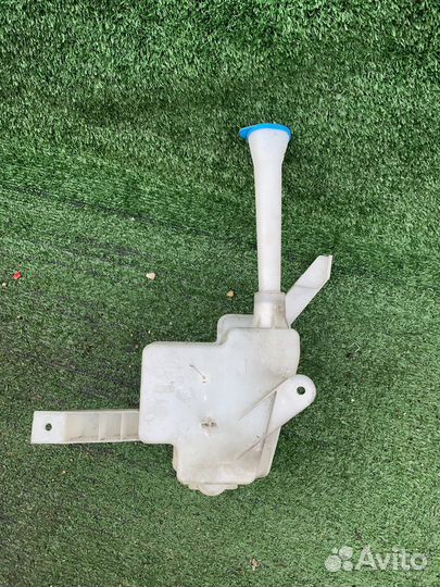 Бачок стеклоомывателя Nissan Teana J31 J31