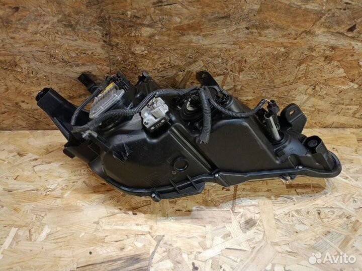 Фара левая Toyota Camry XV50