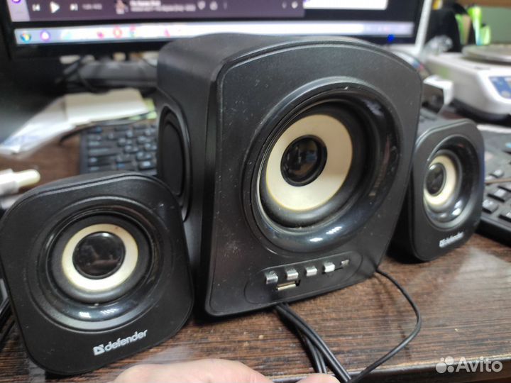 Колонки Defender z6 и Genius