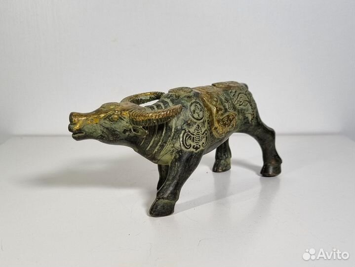 Бронзовая статуэтка Буйвол