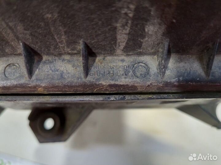 Корпус воздушного фильтра Volkswagen Polo, 2010