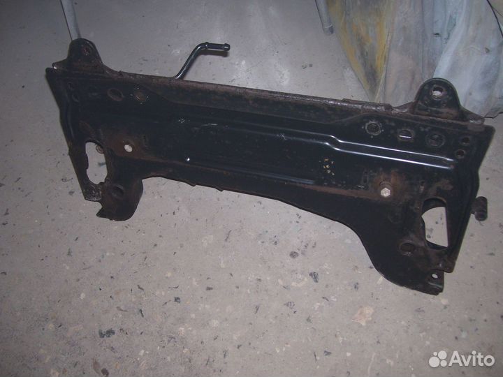 Форд фьюжен балка подмоторная