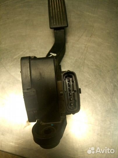 Педаль газа Kia Rio 3 UB G4FC 2013