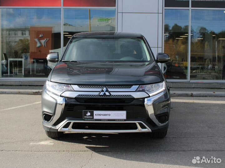 Mitsubishi Outlander 2.0 CVT, 2019, 50 000 км