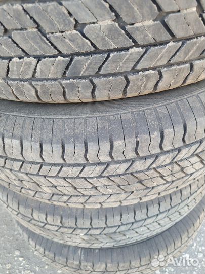 Yokohama Geolandar G033 215/70 R16