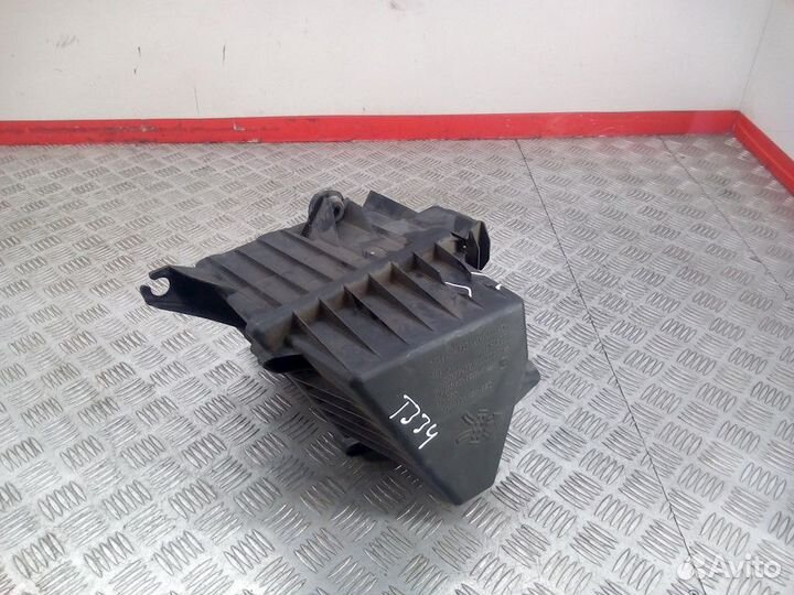 Корпус воздушного фильтра Skoda Fabia (6Y) рест