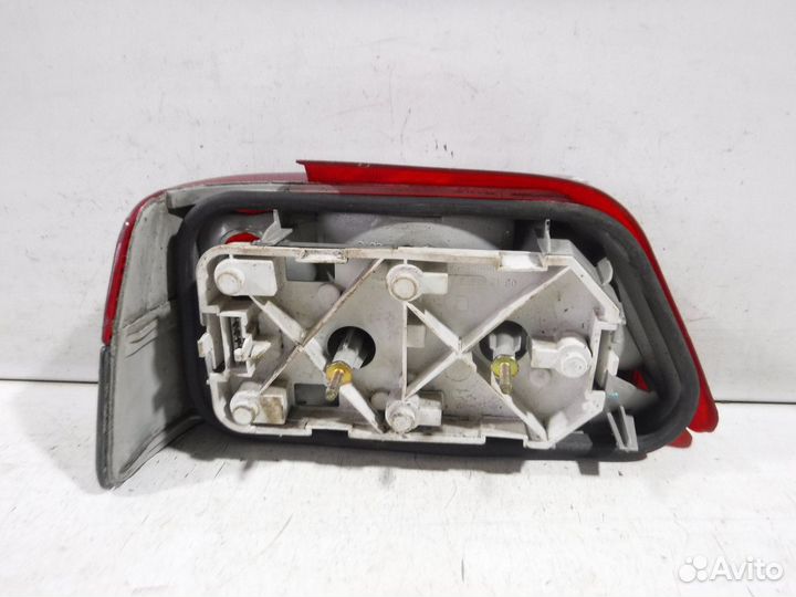 Фонарь задний правый Peugeot 309