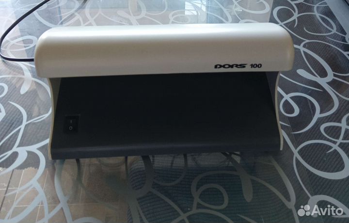 Детектор банкнот и ценных бумаг Dors 100