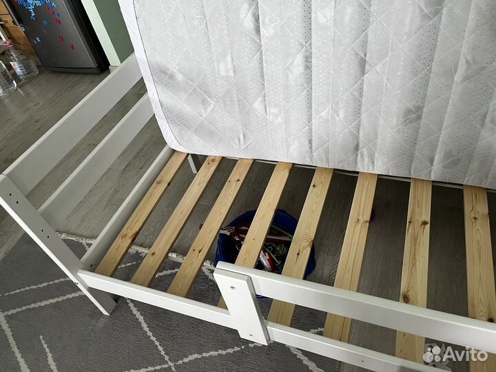 Детская кровать 160 на 80 с матрасом
