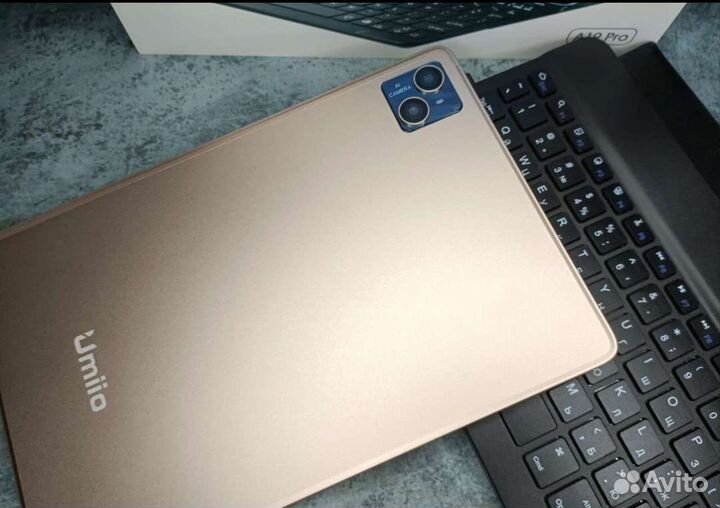 Планшет с клавиатурой Umiio A19pro