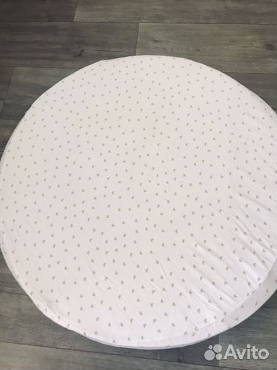 Простынь на резинке на круглый матрас