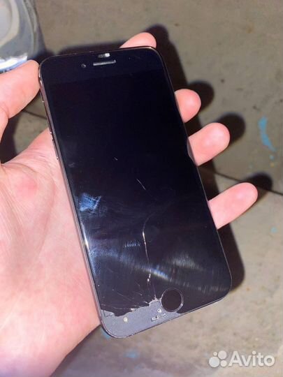 iPhone 8, 64 ГБ