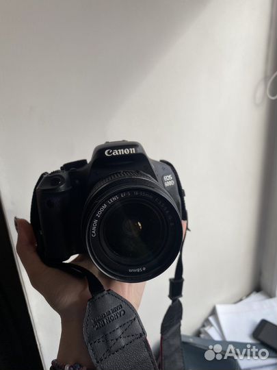Зеркальный фотоаппарат canon 600d