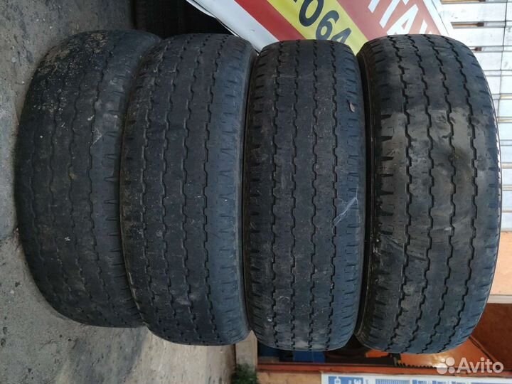 Bridgestone Dueler H/T D689 235/70 R16 105T