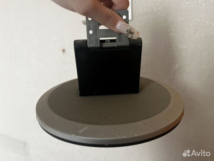 Монитор Samsung syncmaster 710n