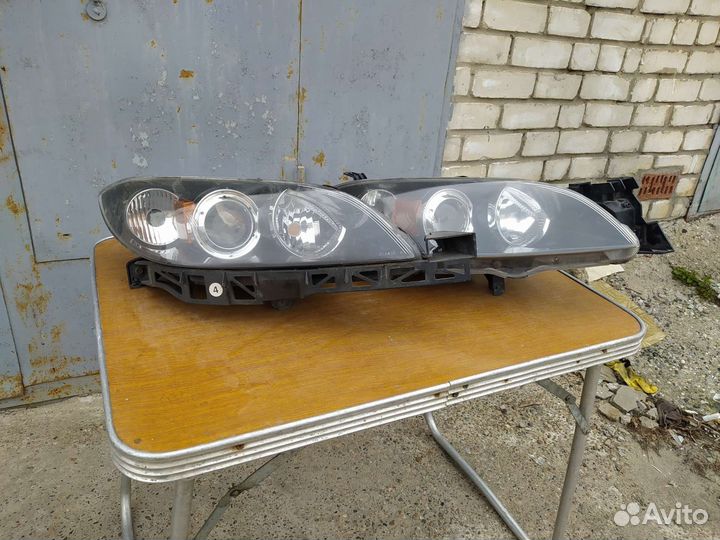 Фара передняя mazda 3