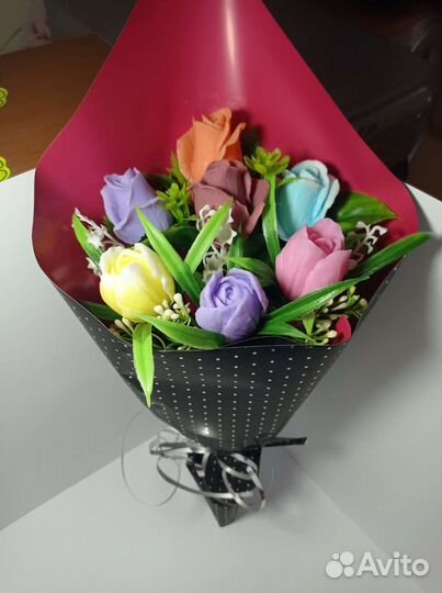 Букет роз из мыла ручной работы 7 штук