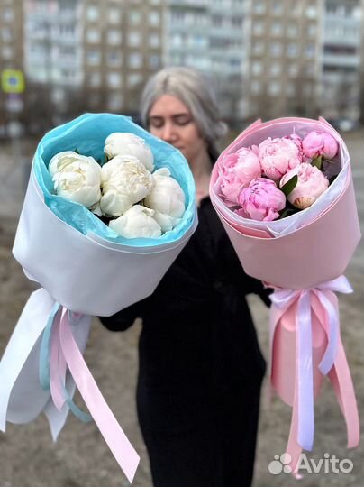 Букеты-Комплименты из Нежных Пионов