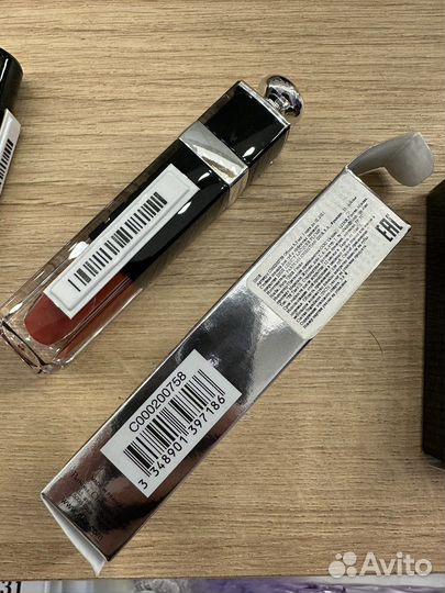 Помада dior addict