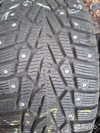 Nokian Tyres Hakkapeliitta 7 225/40 R18 и 255/35 R18