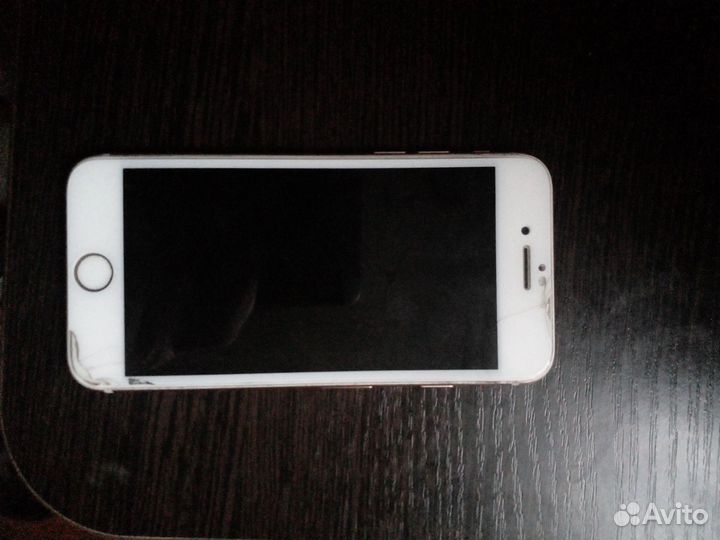 Телефон iPhone 8 64 gb