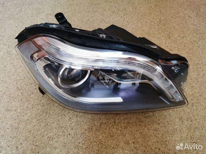 Фара правая Mercedes GL x166 w166