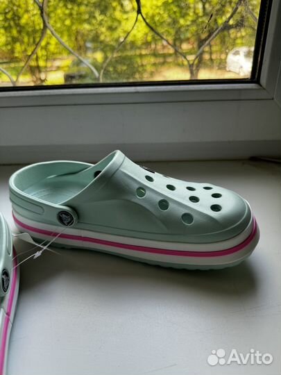 Crocs женские