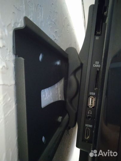 ЖК Телевизор Phillips 40”, Full HD, Dolby Digital