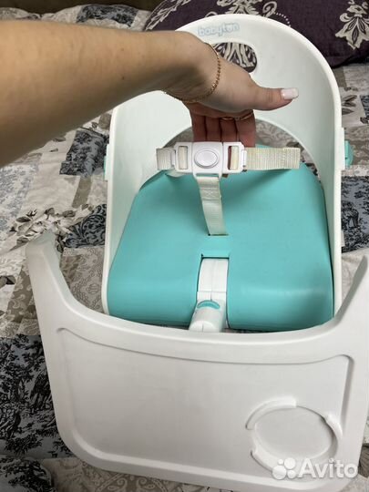 Стульчик бустер для кормления