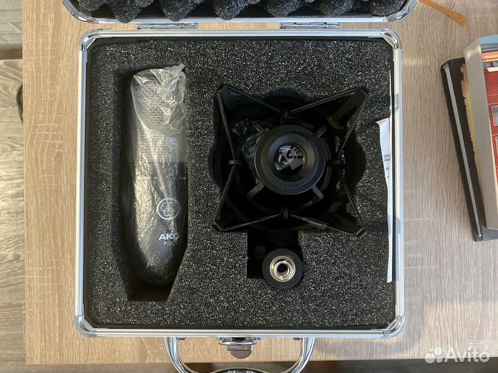 AKG P220 микрофон конденсаторный в идеале