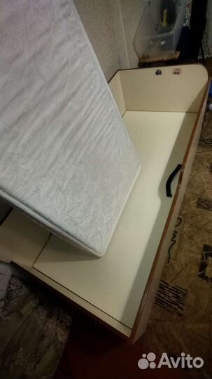 Кровать с ортопедическим матрасом