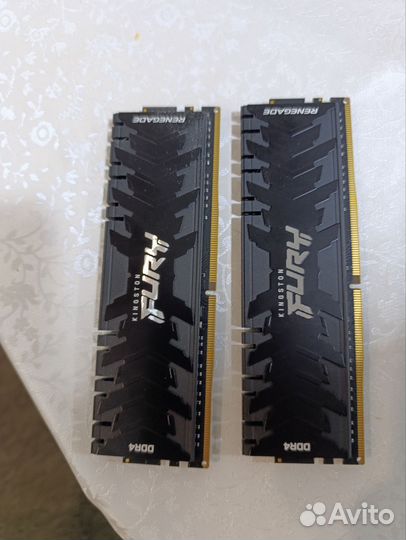 Kingston Fury Renegade ddr4 16GB (2x8gb) 4000MHZ