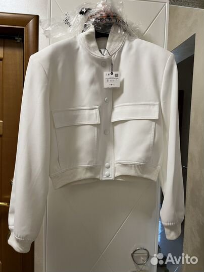 Новый бомбер Zara, S