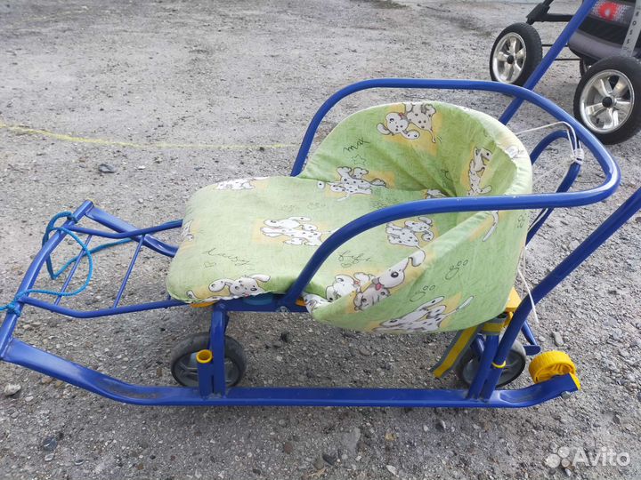 Детские санки с колесами