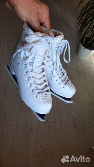 Фигурные коньки Fisher