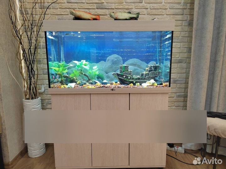 Аквариум с тумбой