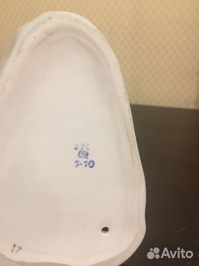 Статуэтка Любит-не-любит