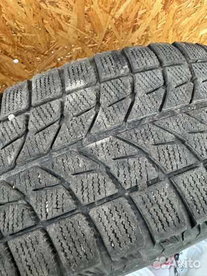 Bridgestone Blizzak Nordic WN-01 215/65 R16