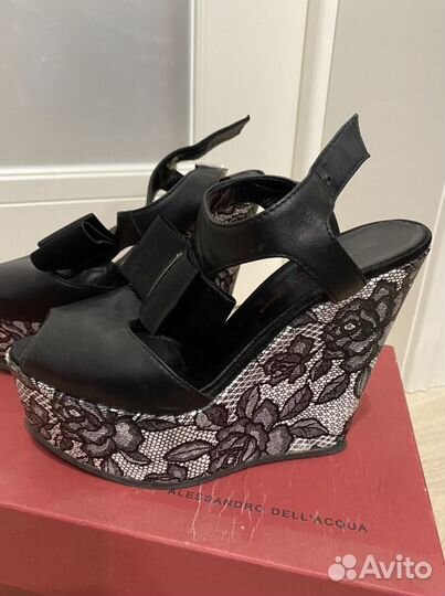 Кожаные босоножки Италия