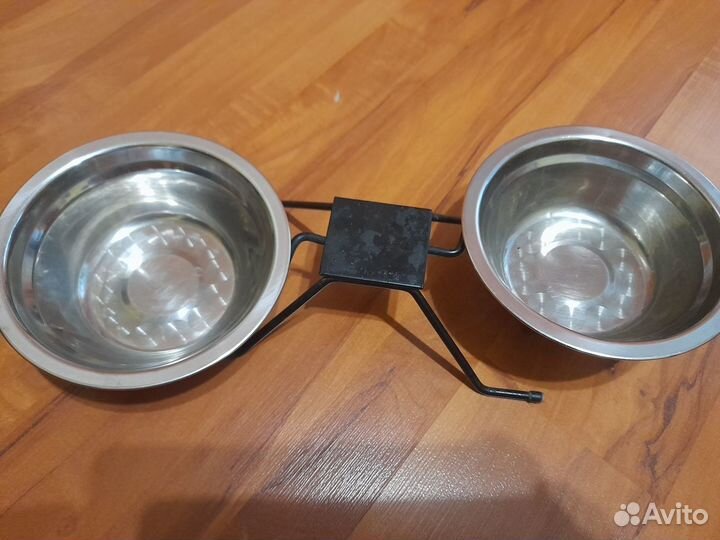 Напольная подставка с мисками (металлическая )