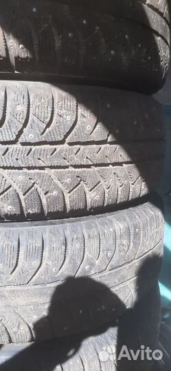 Bridgestone Ice Cruiser 7000 225/65 R17 106T
