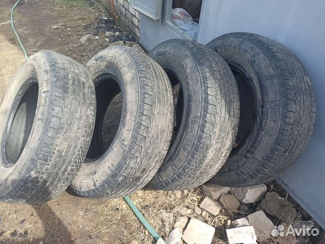 Kumho Road Venture ST KL11 235/75 R16