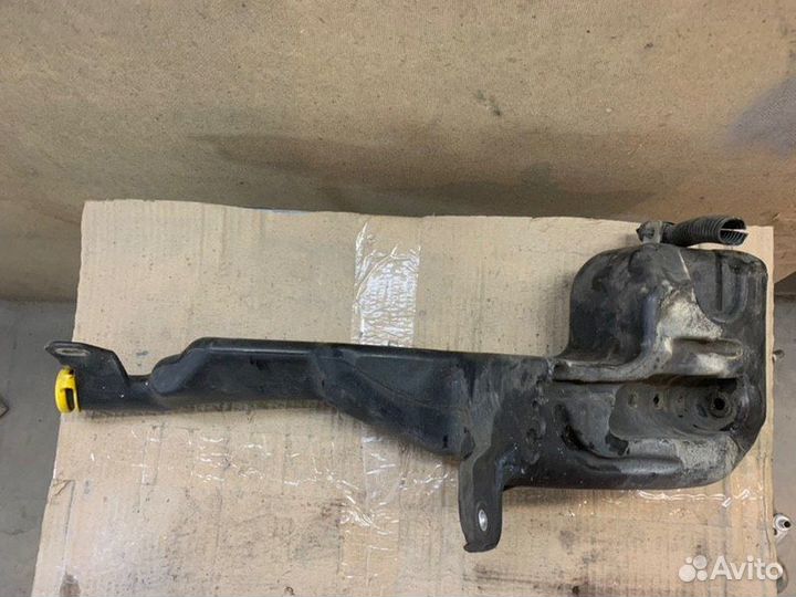 Бачок стеклоомывателя Opel Astra H хетчбэк 1.6