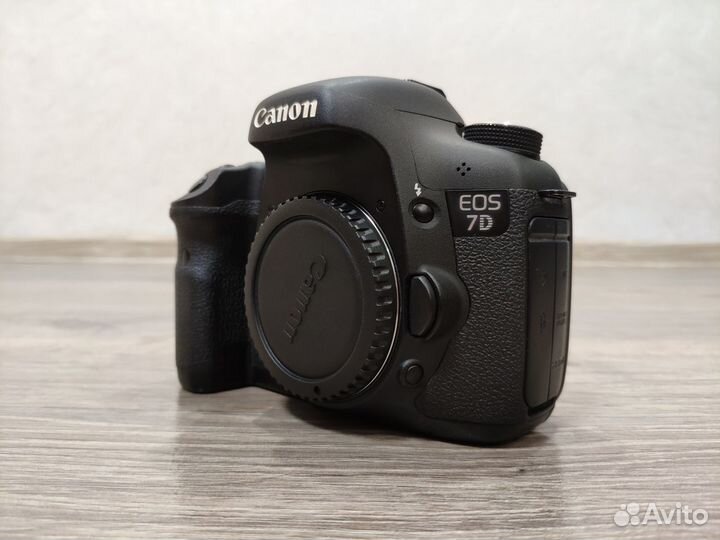 Canon 7D Body пробеги 33285 и 26670 кадров
